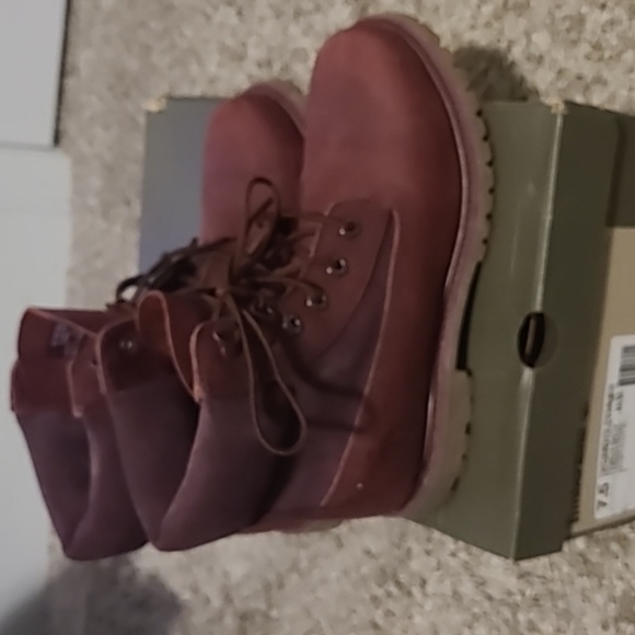 WOMEN TIMBERLAND BOOTS - Picture 3 of 5